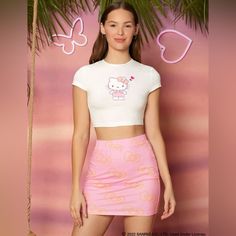 Hello Kitty Crop Top And Bow Print Skirt Set Measurements In Pictures Size M(6) Hello Kitty Crop Top, Hello Kitty Top, White Cami Tops, Friends Cartoon, Two Piece Shorts Set, Bodycon Casual, Black Cami Top, Hello Kitty And Friends, Graphic Crop Top