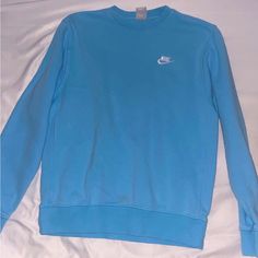 Brand New Blue Nike Crewneck, Nike Crewneck, Nike Sweaters, Cute Preppy Outfits, Nike Sweater, S Crew, Blue Nike, Nike Blue, Athletic Outfits