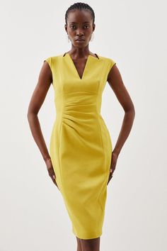 Showcasing An Elegant Envelope Neck, This Dress  Is The Definition Of Understated Luxe. Crafted To Fit You Like A Glove Thanks To Its Pencil Silhouette, The Expertly Placed Ruching At The Waist Also Helps To Define Your Figure To Perfection. Made From Our Signature Structured Crepe Fabric, The Piece Is Soft To The Touch And Has A Four-Way Stretch For Ultimate Comfort.Style: Pencil Dressdesign: Plainfabric: Wovenlength: Midineckline: V Necksleeve Length: Short Sleevethis Garment Is Ready For The Elegant Envelope, Pencil Midi Dress, Summer Bridesmaid Dresses, Outfits For Mexico, Spring Wedding Guest Dress, Pencil Silhouette, Outfit Wedding Guest, Fall Wedding Guest Dress, Midi Pencil Dress