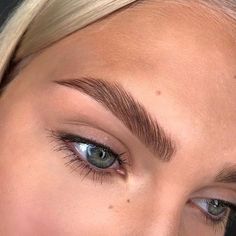 Thick Eyebrow Shapes, Blonde Eyebrows, Brow Studio, Eyebrow Styles, Hd Brows, Tinted Brow Gel, Thick Eyebrows, Brow Lift