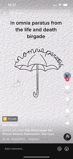 an image of someone's umbrella with the caption in english and spanish on it