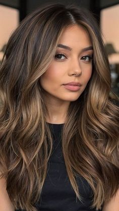 Black And Brown Hair Ideas, Tan Skin Balayage Hair, Mocha Hair With Highlights, Hair Extensions Styles Hairstyles, Medium Length Brown Hair With Highlights, Medium Length Hair Color, Contouring Hair, Light Brown Hair Styles, Brown Hair Styles