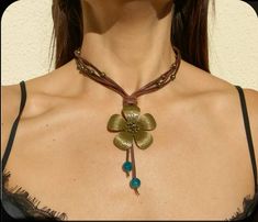 Collar Hippie, Bijoux Art Nouveau, Gemstone Choker, Stone Choker, Boho Choker, Leather Crafts, Dope Jewelry, Leather Chokers, Funky Jewelry