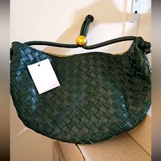 Brand New. Bottega Veneta Chain Pouch, Bottega Veneta Jodie Mini, Bottega Veneta Jodie, Bottega Veneta Cassette, Bottega Veneta Bags, Barrel Bag, Business Bag, Canvas Handbags, Orange Leather