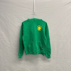 Medium / 1980s Russell Athletics Troop #136 Lino Lakes, MN Green Hoodie Hooded Sweatshirt Pit to Pit: 19.5in Top Collar to Bottom: 24in Sleeve Length: 32in Check photos before purchasing! ITEM IS SECONDHAND! Please take the time to review our shop policies listed on our homepage before purchasing. We do NOT accept returns, but will gladly accept exchanges. All items are vintage, and sold AS IS. Thank you for shopping with us! - RatRunners Retro Winter Sweatshirt With Drawstring Hood, Retro Winter Hoodie, Retro College Hoodie With Drawstring Hood, Vintage Sweatshirt With Kangaroo Pocket For Streetwear, Retro Hooded Sweatshirt With Drawstring, Green Crew Neck Sweatshirt With Kangaroo Pocket, Vintage Hoodie Sweatshirt For Sports, Retro Sports Hoodie For Winter, Green Crew Neck Sweater With Drawstring Hood