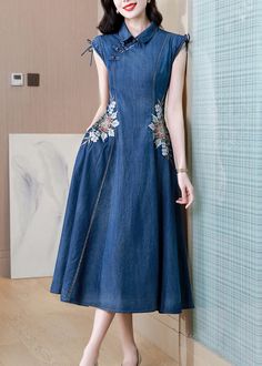 Curvy Women Dresses, Vestidos Jeans, Denim Dress Summer, Frock Patterns, Boho Blue, Cute Dress Outfits, Denim Dresses, Kurti Neck Designs, Muslim Fashion Dress