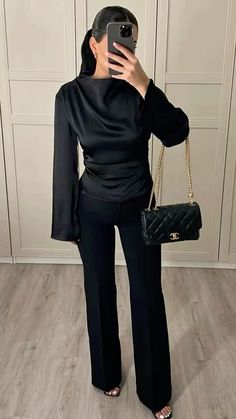 Chique Outfits Classy Chic, Modest Fashion Pants, Formal Date Night Outfit, Formal Smart Casual, Elegantes Outfit Damen, Cute Professional Outfits, High Waisted Dress, Corporate Baddie