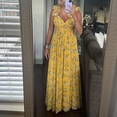 Tags On, Never Worn Elegant Yellow Dress For Garden Party, Feminine Yellow Evening Dress, Elegant Flowy Yellow Maxi Dress, Yellow Formal Maxi Dress For Summer, Elegant Flowy Yellow Dress, Elegant Yellow Flowy Dress, Floral Print Sundress Maxi For Cocktail, Yellow Flowy Feminine Maxi Dress, Formal Yellow Floral Print Dress