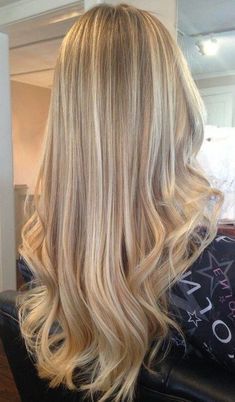 Light Highlights On Dark Blonde Hair, Platinum Blonde Hair Yellow Tone, Blonde Highlights In Dark Blonde Hair, Classic Blonde Hair, Blonde Highlights On Dark Blonde, Medium Length Dark Blonde Hair, Dark Blonde Hair With Blonde Highlights, Hair Color Ideas Medium Length, Blonde Hair Color Ideas Medium Length