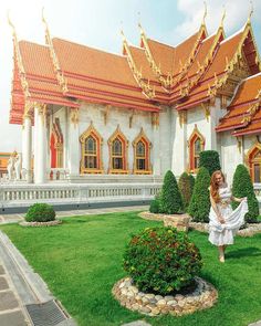 the marble temple (wat benchamabophit) in bangkok Full Moon Party