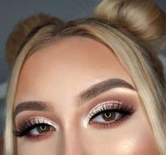 200 Ideas De Maquillaje Casual | Maquillaje De Ojos Outfits Bonitos, Evening Eye Makeup, Maquillage On Fleek, Formal Makeup, Pinterest Makeup, Simple Eye Makeup, Makijaż Smokey Eye