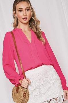 Sweet Spot Long Sleeve Fuchsia Blouse Nyfw Street Style, No See, Chiffon Material, Blouse Outfit, Street Style Looks, V Neck Blouse, City Chic, Look On, Polyester Spandex