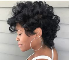 Short Mohawk, Beautiful Black Hair, Haute Hair, Short Hair Ideas, Kelly Cut, Hairstyle Look, Cute Hairstyles For Short Hair