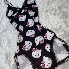 Hello Kitty Outfit, Kuromi Sanrio, Hello Kitty Dress, Mode Zara, Instagram Baby