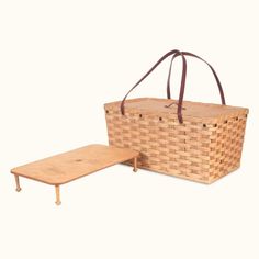 Large Picnic Basket | Family Sized Vintage Amish Wicker Basket Plain Cane Products, Perfect Picnic Basket, Traditional Picnic, Picnic Decor, French Picnic, Silverware Storage, Picnic Basket Set, Large Picnic, Picnic Hamper