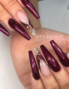 Maroon Nail Designs, Burgundy Acrylic Nails, Nails With Glitter, Maroon Nails, Fall Acrylic Nails, Finger Nails, Burgundy Nails