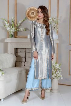 Pakistani Designer Online | Sarosh Salman | Luxury Pret & Wedding Wear Shadi Dresses, Nikkah Dress, Indian Party, Pakistani Fashion Party Wear, Outfits Dress, Salwar Kamiz, Designer Party Wear Dresses, Dress Indian Style, Pakistani Dress Design