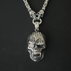 This skull emperor pendant necklace, with a powerful sense of mystery and power, is a great accessory for your meditation and body protection, and it will give you great courage and strength to face all the challenges of the unknown. 2.64 inch pendant + 28.34 inch necklace. Vintage Skull, Style Punk, Punk Style, Necklace Personalized, Punk Fashion, Pendant Necklaces, Vintage Men, Favorite Jewelry, Jewelry Necklace Pendant