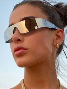 ADVERTENCIA: Gafas de Moda. No deben usarse fuera para proteger los ojos de la luz solar intensa. No está diseñado ni destinado para que los niños jueguen.1 pieza Gafas de estilo punk futurista con escudos laterales, gafas de moda para ciclismo al aire libre  Casual,Dulce,Elegante,Sexy,Calle,Bohemio,Vintage,Real,Fiesta   PC     Women Accessories, size features are:Bust: ,Length: ,Sleeve Length: Futuristic Fashion Accessories, Futuristic Goggles, Concert Accessories, Futuristic Vintage, Futuristic Elegance, Ac Logo, Royal Party, Outdoor Sunglasses