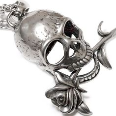 Add a bold, stylish touch to your look with our skull rose memento mori necklace. crafted from stainless steel and inspired by tattoo fashion, this necklace is perfect to make a statement. shop now and get free shipping! Tattoo Fashion, Cute Necklaces, Tattoo Skull, Stylish Tattoo, Jewelry Gift Guide, Rose Necklace, Valentines Necklace, Cute Necklace, Halloween Jewelry