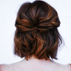 Tied Hairstyles, Hairstyles Tied, Bob Updo, Hairstyles Aesthetic, Hacks Beauty, Updo Styles, Fishtail Braid, Short Layered