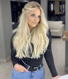 Classic Hair Color, Magenta Hair Colors, Warm Blonde Hair, Pretty Blonde Hair, Perfect Blonde Hair, Magenta Hair, Girl Hair Colors, Blonde Hair Extensions, Classic Hair