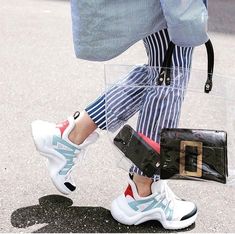 Clear Tote Bags, Chic Bags, Mixing Prints, Style Board, All About Fashion, Daily Fashion, Look Fashion, Women's Style