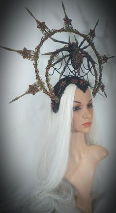 Vampire Queen, Evil Queen, Costume Hats, Headdress, Halloween Diy, Headpiece, Halo, Black And Red, Crown