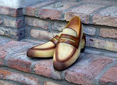 Cordovan Shoes, Mens Dress Outfits, Shoe Horn, Shoe Tree, Mens Dress, Horse Hair, Yellow And Brown, Suede Shoes, Spring Time