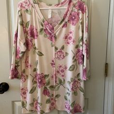 Honey Me 3/4 Sleeve Floral Top. Super Soft. More Tunic Length. Casual Spring Sleepwear With 3/4 Sleeve, Casual 3/4 Sleeve Spring Sleepwear, Pink Floral Print Top For Loungewear, Spring Sleepwear With 3/4 Sleeves, Pink Floral Print Top With 3/4 Sleeves, Pink Floral Print Tops With 3/4 Sleeves, Floral Sleeve, Tunic Length, Floral Top