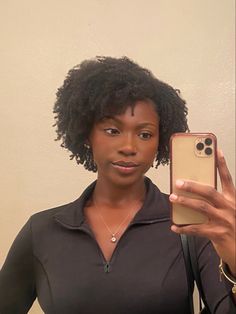 Black Women Hairstyles 4c, Short Wash And Go Natural Hair, Wash And Go Short Hair, 4a Hairstyles Short, Brown 4c Hair, Finger Coils Natural Hair 4c, 4c Short Natural Hairstyles, Type 4 Natural Hairstyles