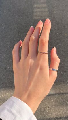 Slim Hands Female, Pretty Female Hands Aesthetic, Hand Aesthetics Women, Perfect Hands Aesthetic, Nice Hands Women, Hand Model Portfolio, Pretty Hands Woman, Feminine Hands Aesthetic, Hand Claims For Dr