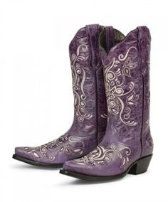 Costilla in Purple by Pecos Belle Purple Cowboy Boots, Mode Country, Cowgirl Boots Wedding, Bota Country, Purple Boots, Wedding Boots, Estilo Country, Purple Reign, Purple Shoes