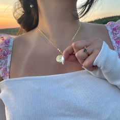 Hanna Bordage x Evry Jewels This dainty Sand Dollar Necklace will add a bit of fun to your jewelry collection! It features a sand dollar with some colorful stones, perfect for a summer look. The perfect piece to have you livin' the island life! *All our influencer collab pieces come with the influencer's name engraved on the back of each piece. Evry Jewels, Sand Dollar Necklace, Colorful Stones, Sand Dollar, Belly Rings, Summer Look, Island Life, Cz Stone, Ring Necklace