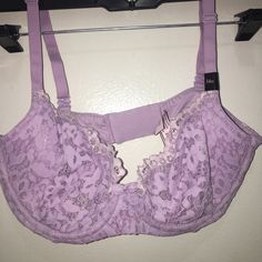 Victoria’s Secret Bra Size 34d Is Brand New With Tags Victoria's Secret Feminine Purple Bra, Fitted Lavender Bra For Spring, Fitted Lavender Victoria's Secret Bra, Feminine Fitted Lavender Bra, Lavender Feminine Bra, Balconet Bra, Angel Core, White Lace Bralette, Green Bras