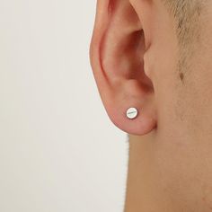 Type: AccessoriesMaterial:925 sterling silverDiameter: 5.5 mmReminder: Before wearing earrings, you can wipe the earrings with alcohol to prevent ear allergies. Best Earrings For Men, Men's Piercings, Best Earrings, Early Fall Outfits, Stud Earrings For Men, Earrings For Men, Outfits Petite, Piercing Ideas, Current Fashion