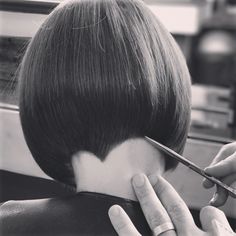 Love this Punk Bob Hairstyles, Micro Bob Haircut Short Fringe, Weird Hair, Sassoon Bob, Gaminesque Bob, Geometric Bob Haircut, Undistracted Bob Goff, Vidal Sassoon Haircut Bob, Punky Hair