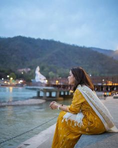 Kedarnath Trip Outfit, Rishikesh Aesthetic Pics, Rishikesh Photography Poses