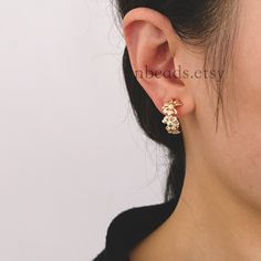 Material: 18K gold plated brass, lead nickel free Size: 19mm ( see pic 2) Quantity: 10pcs Ear backs to match: https://www.etsy.com/shop/Nbeads?ref=seller-platform-mcnav&search_query=ear+back Jump rings(same/ similar gold color) to match: https://www.etsy.com/listing/587655398/100pcs-real-gold-plated-brass-open-jump?ga_search_query=jump%2Bring&ref=shop_items_search_3&pro=1&frs=1 More gold findings here: https://www.etsy.com/shop/Nbeads?ref=seller-platform-mcnav&search_query=gold+plated Tarnish Resistant Gold Flower Earrings For Anniversary, Gold Tarnish-resistant Flower Earrings For Anniversary, Gold Round Flower Earrings For Pierced Ears, Gold Hypoallergenic Flower Earrings For Anniversary, Hypoallergenic Gold Flower Earrings For Anniversary, Gold Round Flower Earrings, Gold Flower Cluster Earrings For Pierced Ears, Tarnish Resistant Gold Plated Flower Earrings, Gold Metal Floral Hoop Earrings