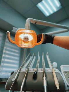 Dental Assisting Aesthetic, Dental Photography Photo Ideas, Female Dentist Aesthetic, Stomatology Aesthetic, Dentist Pictures, Dentist Photography, Dentist Career, Dental Aesthetic