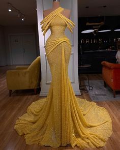 Yellow Evening Gown, Prom Girl Dresses, Dinner Dress Classy, Pageant Gowns, Pretty Prom Dresses