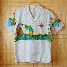 ビンテージUSA古着HAWAII製半そで総柄ハワイアン・アロハシャツ Hawiian Shirts, Bowling Shirt, Painted Clothes, Floral Print Shirt, Hawaii Shirt