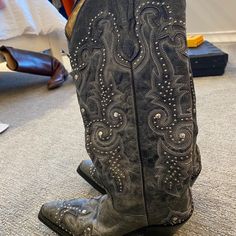 Studded Never Worn Cowboy Boots Western Style Fitted Boots With Flat Heel, Nashville Style, Shoes Heels Boots, Cowboy Boots, Shoes Women Heels, Heeled Boots, Cowboy, Shoes Heels, Size 6