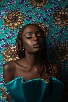 This shot by Eben Odonkor glows in all the best ways. We love the natural glowy makeup and the golden ambiance! Iman Cosmetics, Natural Glowy Makeup, Best Eyeshadow, Glowy Makeup, Great Gifts For Mom, Photos Of Women, Happy Women, Manicure E Pedicure, Lily Of The Valley