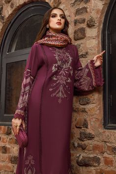 Elegant Purple Printed Set, Elegant Digital Print Suits For Eid, Traditional Purple Printed Lawn Suit, Printed Purple Lawn Suit With Long Sleeves, Purple Printed Long Sleeve Lawn Suit, Long Sleeve Printed Purple Lawn Suit, Formal Suits With Printed Motifs And Long Sleeves, Elegant Formal Suit With Printed Motifs, Printed Long Sleeve Suits For Formal Occasions