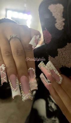 Xl Baddie Nails, Bling Nails Square, Nail Designs With Bling, Extra Bling Nails, Nail Rhinestone Design, Medium Long Nails, Nail Long, Punk Nails