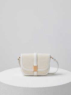 WE ARE NOT ABLE TO SHIP COURONNE PRODUCTS TO HONG KONG SAR, TAIWAN REGION.IF YOU HAVE PLACED AN ORDER FROM HONG KONG SAR, TAIWAN REGION, THE ORDER WILL BE AUTOMATICALLY CANCELED. PLEASE BE AWARE BEFORE PURCHASING.COURONNE's accessories present minimal and timeless classic design.- Can also be used as a shoulder bag by adjusting the strap- A casual item made of canvas material that is refreshing and light to wear- Length adjustable strap for a variety of looks- Metal decoration with engraved brand's logo Cross Bag, W Concept, Timeless Classic, Metal Decor, Canvas Material, Logo Branding, Taiwan, Classic Design, Designer Fashion