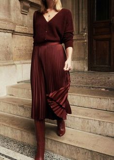 Dino Skirt, Midi Outfits, Rok Outfit, Rock Outfit, Trendy Skirts, Skirts With Boots, Winter Outfit Inspiration, Looks Street Style