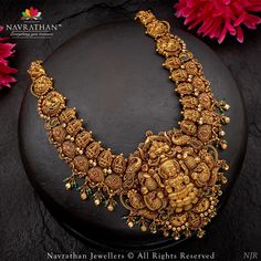 Antic Jewellery Designs, Diamonds Choker, Gold Jumkas, Gold Woven Bracelet, South Jewellery, Antic Jewellery, Antique Necklace Gold, Haram Designs, Gold Haram