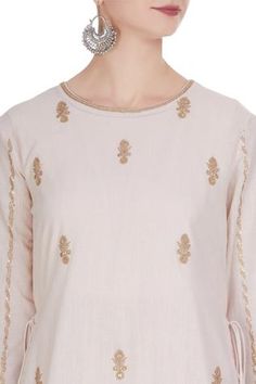 Shop for Punit Balana Pink Embroidered Kurta With Tiered Pleated Inner. for Women Online at Aza Fashions Mulmul Kurta, Punit Balana, Pleated Pattern, Luxury Sale, Zari Work, Womens Tunics, Festival Wear, Three Quarter Sleeves, Quarter Sleeve